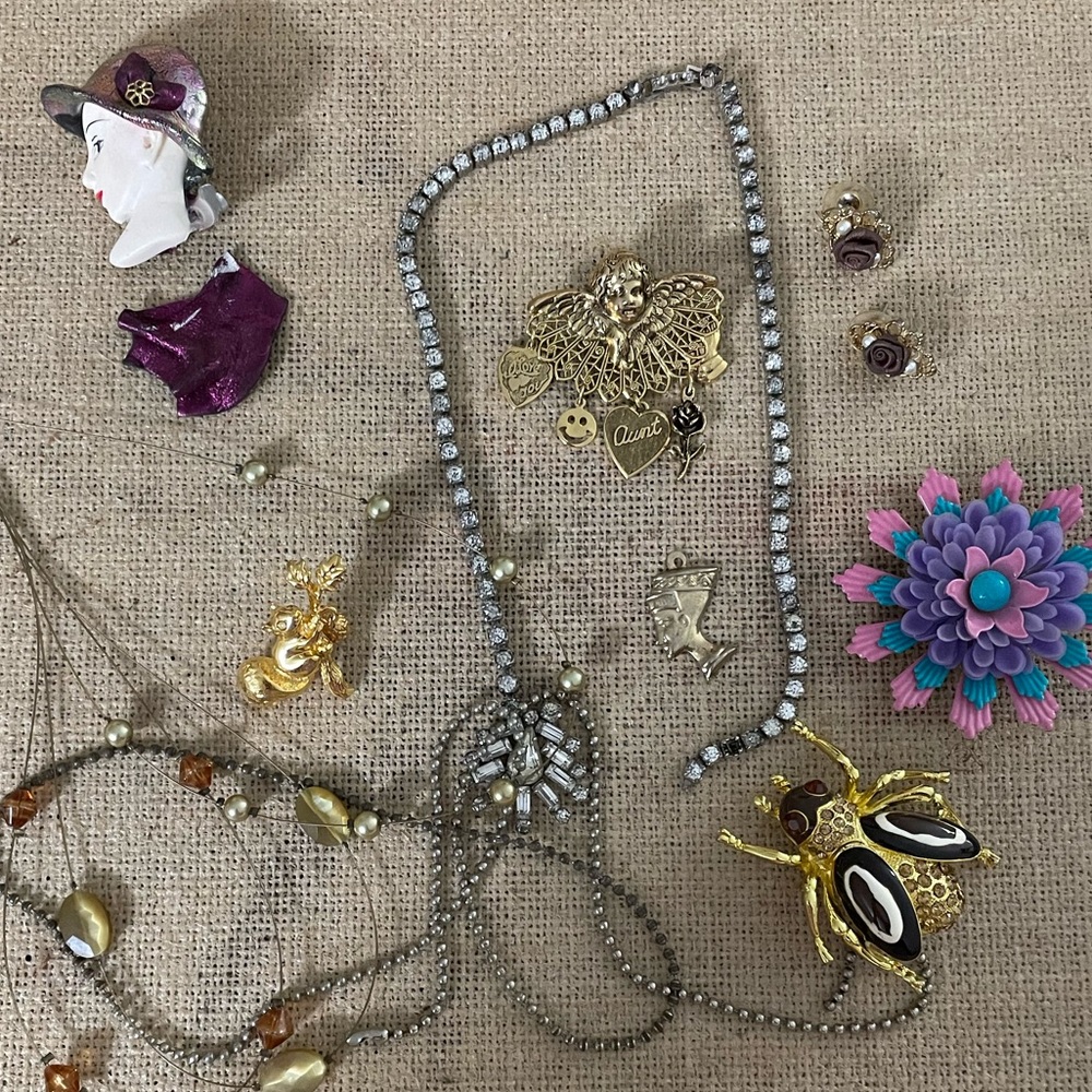 Jewelry lot